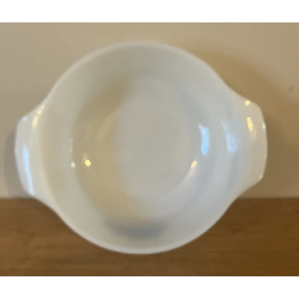 Vintage Fire King Milk Glass Round Casserole Blue Cornflower 1 QT Dish - EUC